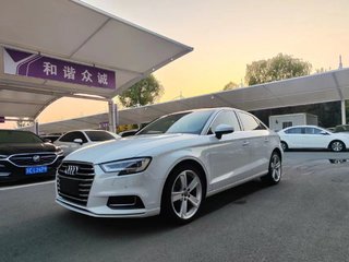 奥迪A3 35TFSI 1.4T 自动 风尚型Limousine30周年 