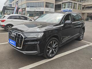 奥迪Q7 55 3.0T 自动 运动型quattro-S-line 