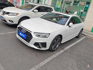 奥迪A4L 40TFSI 2.0T 自动 时尚动感型 