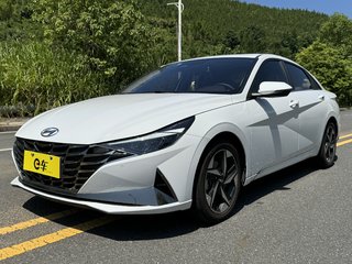 现代伊兰特 1.5L 自动 LUX尊贵版 