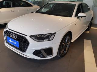 奥迪A4L 40TFSI 2.0T 自动 时尚动感型 