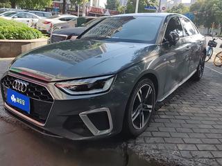 奥迪A4L 40TFSI 2.0T 自动 豪华动感型 