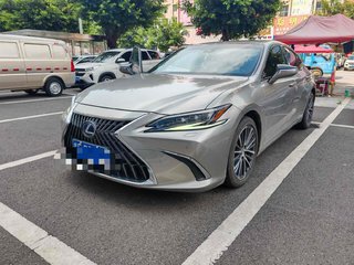 雷克萨斯ES 300h 