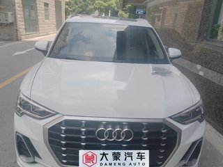 奥迪Q3 35TFSI 1.4T 自动 时尚致雅型 