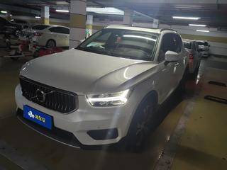 沃尔沃XC40 T4 2.0T 自动 智远豪华版 