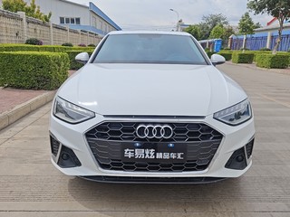 奥迪A4L 40TFSI 2.0T 自动 时尚动感型 