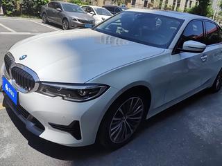 宝马3系 320i 2.0T 自动 运动套装 