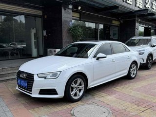 奥迪A4L 40TFSI 2.0T 自动 plus进取型 