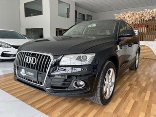 奥迪Q5 40TFSI 2.0T 自动 进取型 