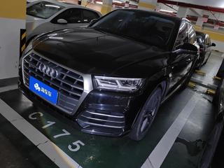 奥迪Q5L 45TFSI 2.0T 自动 尊享时尚型 