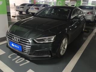 奥迪A5掀背 45TFSI 2.0T 自动 时尚型 