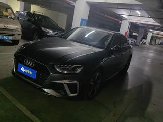 奥迪A4L 40TFSI 2.0T 自动 quattro豪华动感型 