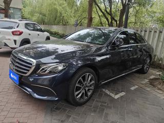 奔驰E级 E300L 2.0T 自动 运动时尚型 