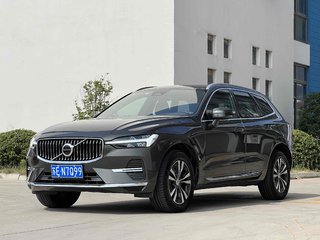 沃尔沃XC60 B5 2.0T 自动 智逸豪华版 