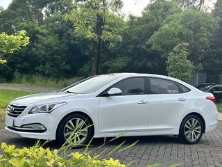 名图 1.8L 智能型 