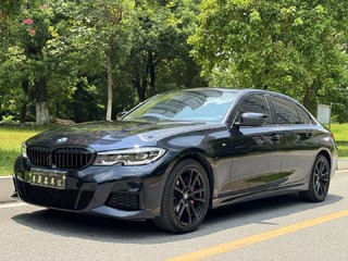 宝马3系 320Li 2.0T 自动 M运动套装 