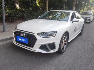 奥迪A4L 40TFSI 2.0T 自动 quattro豪华动感型 