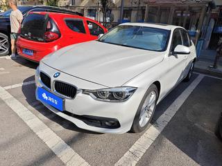 宝马3系 320i 2.0T 自动 时尚型 