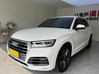 奥迪Q5L 40TFSI 2.0T 自动 改款荣享时尚型 