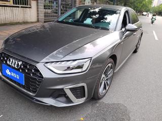 奥迪A4L 40TFSI 2.0T 自动 时尚动感型 