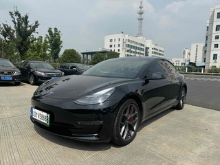 MODEL 3 Performance高性能版四驱 