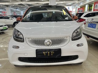 SmartForTwo 硬顶 1.0L 自动 激情版 