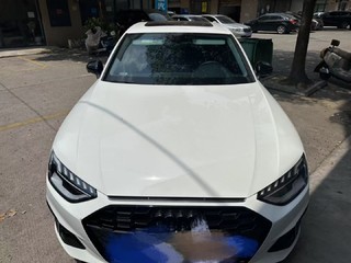 奥迪A4L 40TFSI 2.0T 自动 豪华动感型 