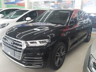 奥迪Q5L 40TFSI 2.0T 自动 荣享时尚型 