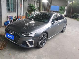 奥迪A4L 40TFSI 2.0T 自动 时尚动感型 