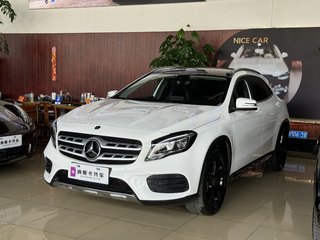 奔驰GLA 200 1.6T 自动 时尚型 