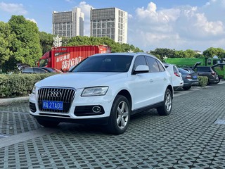 奥迪Q5 40TFSI 2.0T 自动 技术型 