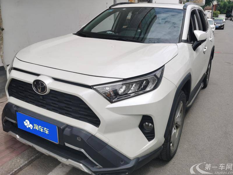 丰田RAV4 2020款 2.0L 自动 前驱 风尚PLUS版 (国Ⅵ) 