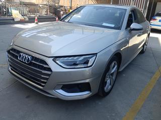 奥迪A4L 40TFSI 2.0T 自动 豪华致雅型 