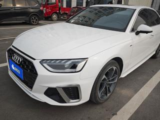 奥迪A4L 40TFSI 2.0T 自动 时尚动感型 