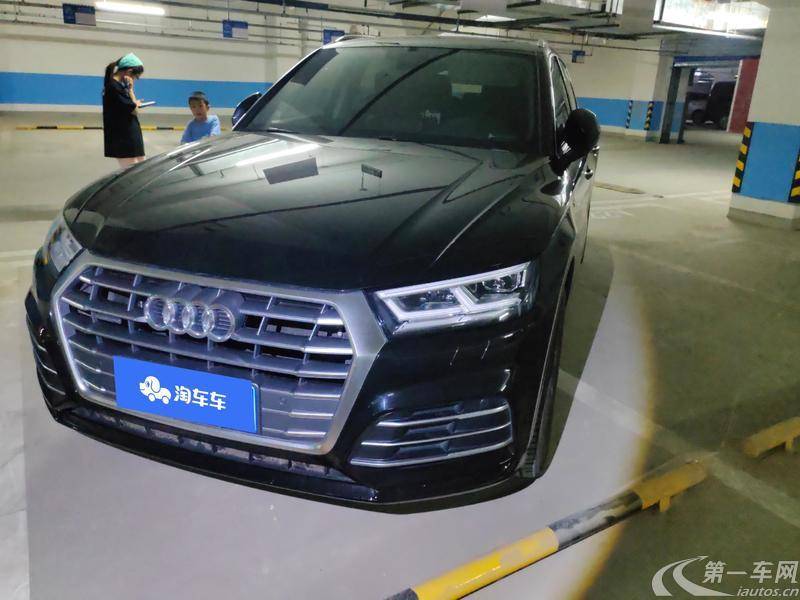 奥迪Q5L 40TFSI 2018款 2.0T 自动 荣享时尚型 (国Ⅴ) 