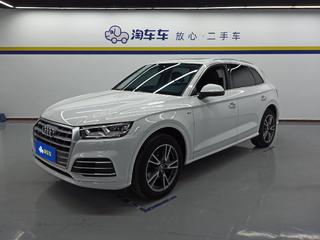 奥迪Q5L 40TFSI 2.0T 自动 荣享时尚型 