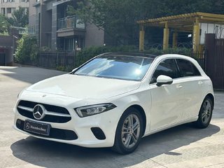 奔驰A级 A200 1.3T 自动 动感型 