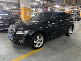 奥迪Q5 40TFSI 2.0T 自动 Plus进取型 