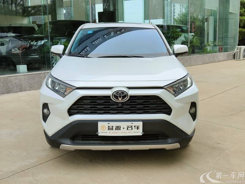 丰田RAV4 2022款 2.0L 自动 前驱 风尚PLUS版 (国Ⅵ) 