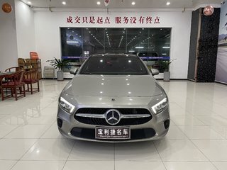奔驰A级 1.3T 