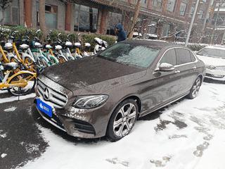 奔驰E级 E300L 2.0T 自动 运动时尚型 