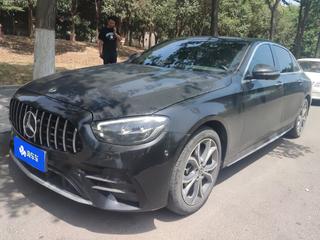 奔驰E级 E300L 2.0T 自动 运动时尚型 