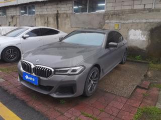 宝马5系 525i 2.0T 自动 改款M运动套装 