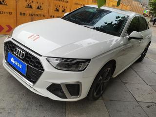 奥迪A4L 40TFSI 2.0T 自动 时尚动感型 