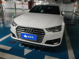 奥迪A4L 40TFSI 2.0T 自动 时尚型 