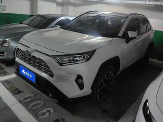 丰田RAV4 荣放 2.0L 自动 尊贵版 