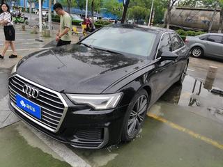 奥迪A6L 45TFSI 2.0T 自动 臻选动感型 