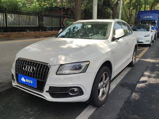 奥迪Q5 40TFSI 2.0T 自动 Plus进取型 