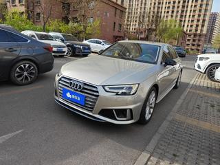 奥迪A4L 45TFSI 2.0T 自动 quattro个性运动版 