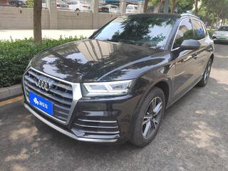 奥迪Q5L 40TFSI 2.0T 自动 荣享时尚型 